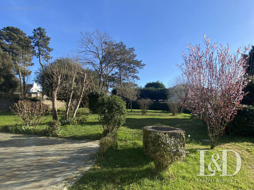 Maison à LE POULIGUEN