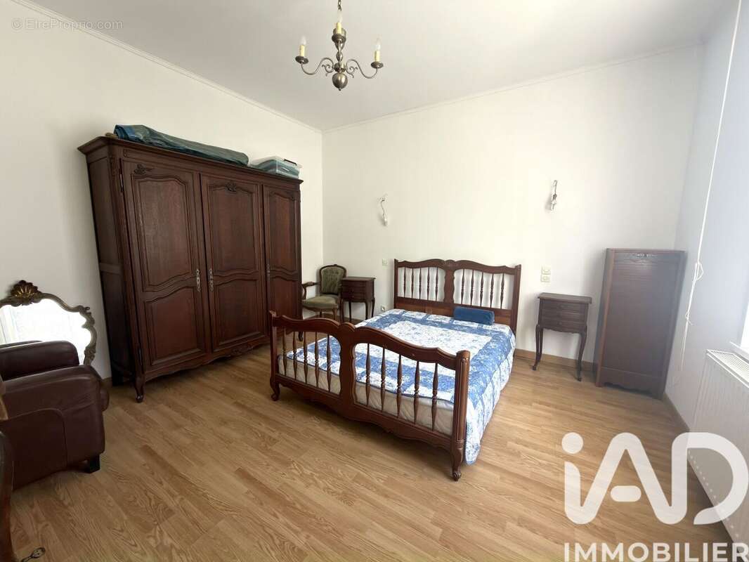 Maison 61 m² à Combles  - photo 7