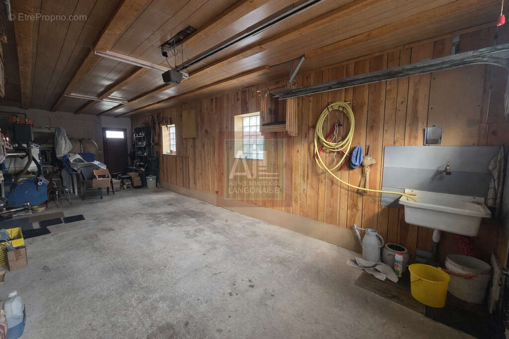 Maison à CHAMBON-LE-CHATEAU