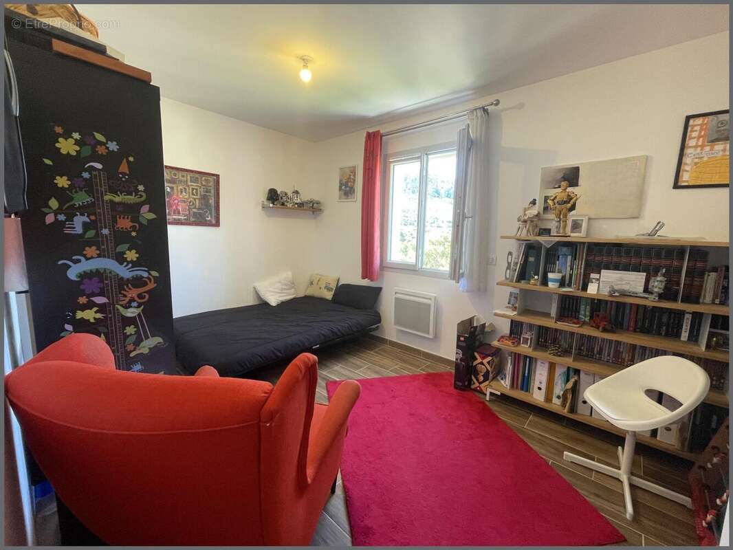Photo 9 - Maison à LE REVEST-LES-EAUX