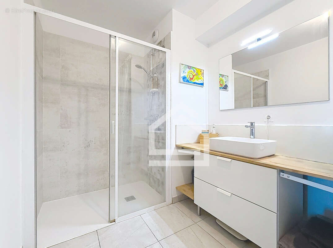Appartement contemporain de 3 pièces à deux pas des quais de Bordeaux - photo 13