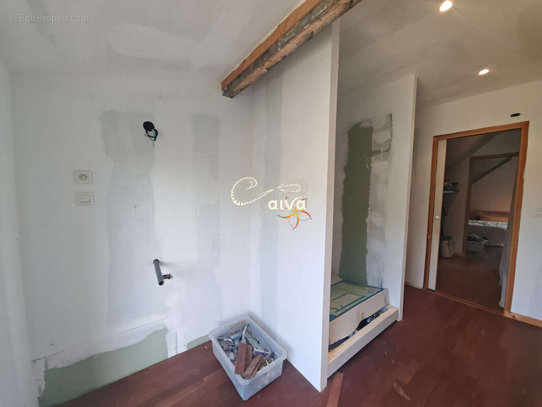 Taiva immobilier, maison de caractère à vendre, 4 chambres, grand terrain avec étang, vue dégagée, environnement calme, aucun vis à vis, secteur Dol de Bretagne- Baguer Morvan  - Maison à BAGUER-MORVAN