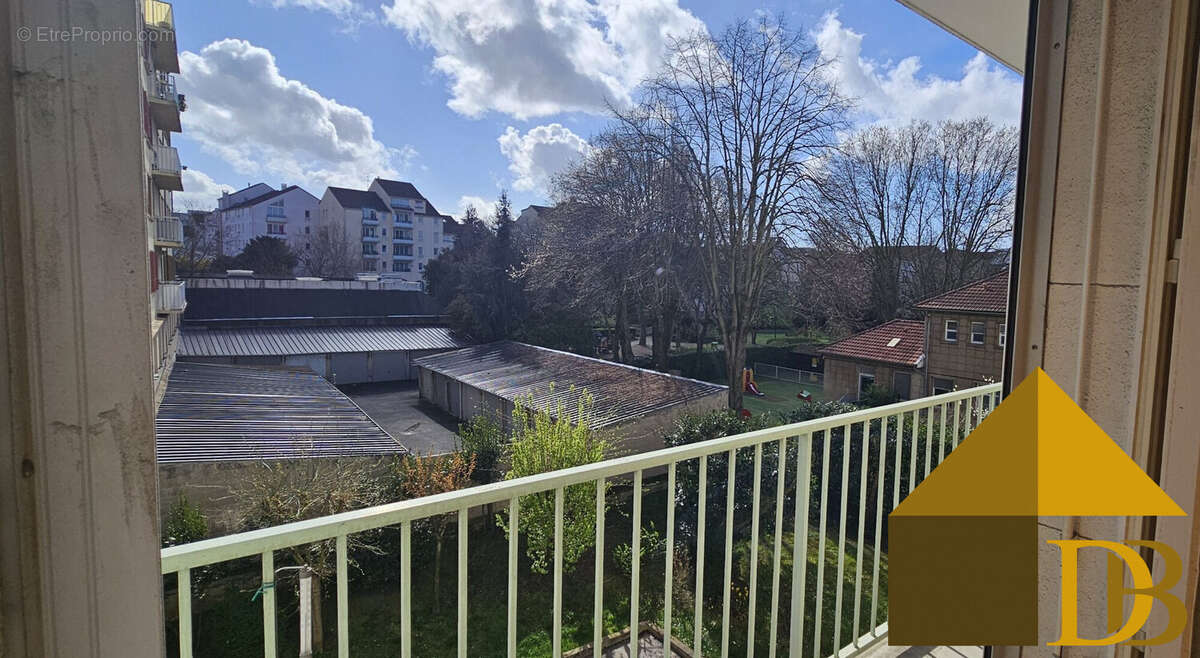 Appartement à MAISONS-ALFORT
