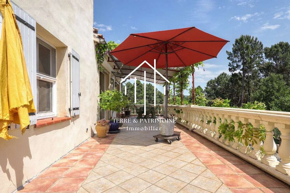 Maison à SALAVAS