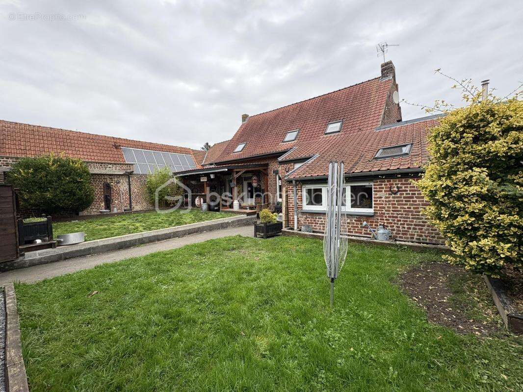 Maison à CAMPHIN-EN-PEVELE