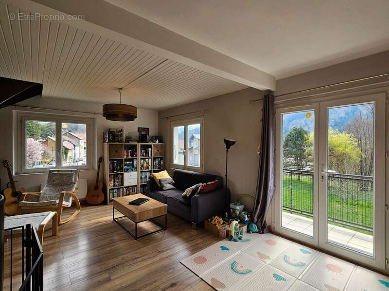 Appartement à SAINT-JEOIRE