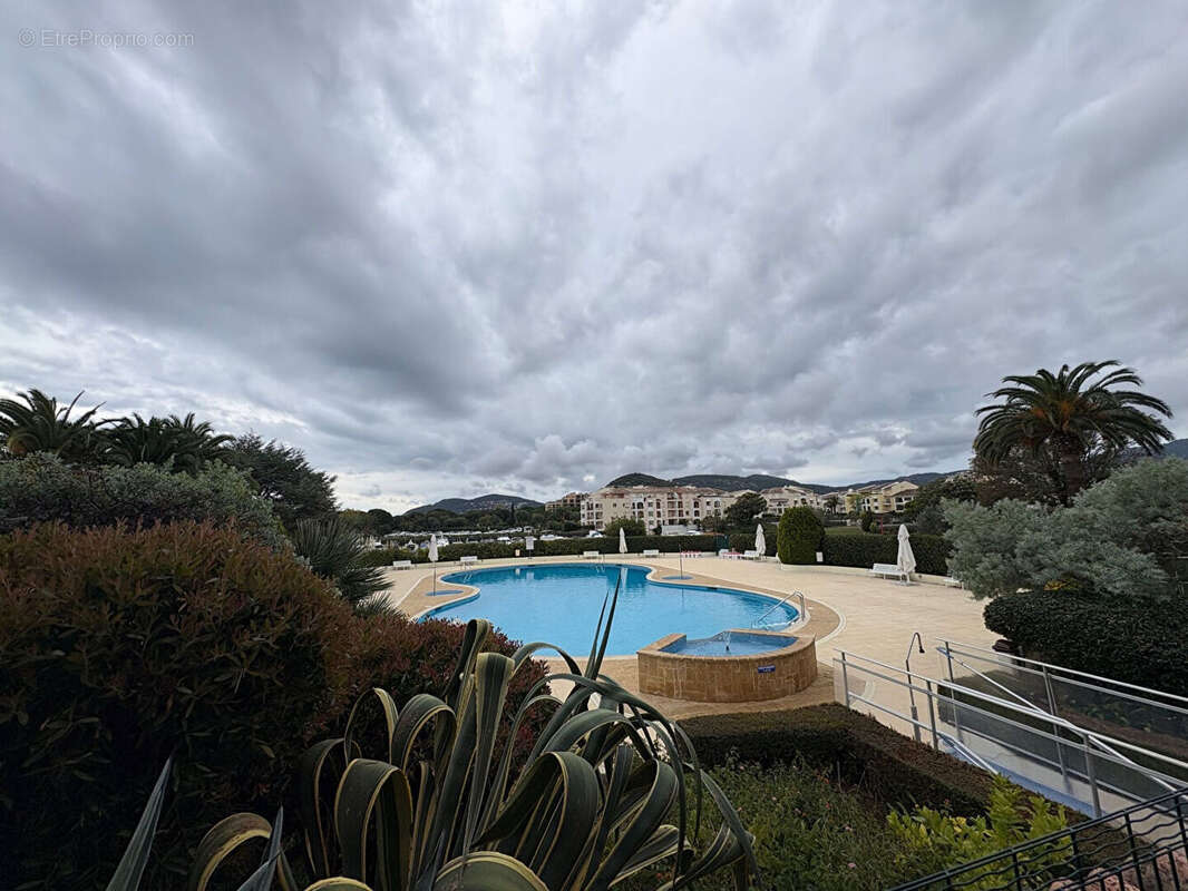 Appartement à MANDELIEU-LA-NAPOULE