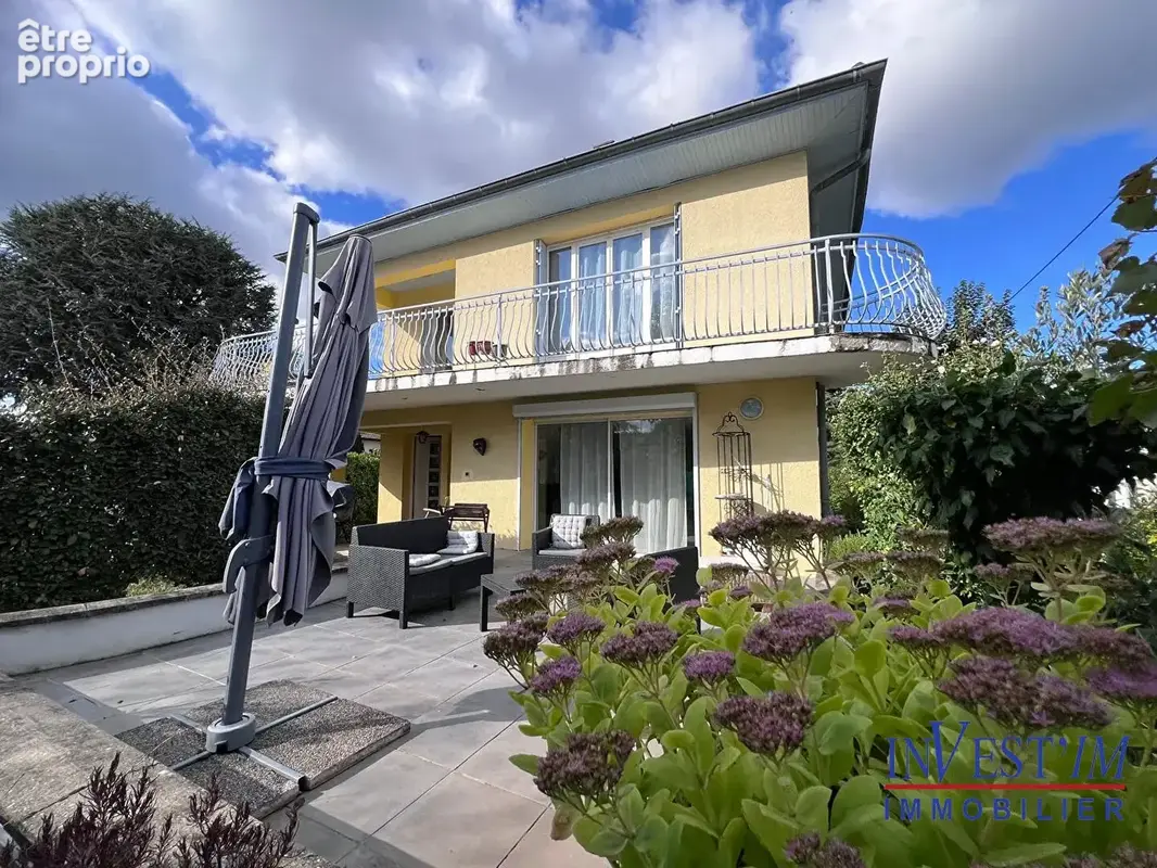Photo Maison à Charly au prix de 399 000€