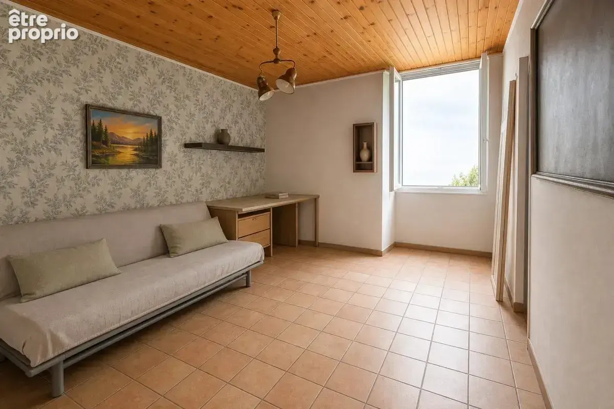 Immeuble de rapport avec 2 appartements, studio, caves et cour - photo 2