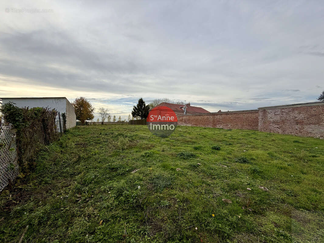 Terrain à DERNANCOURT