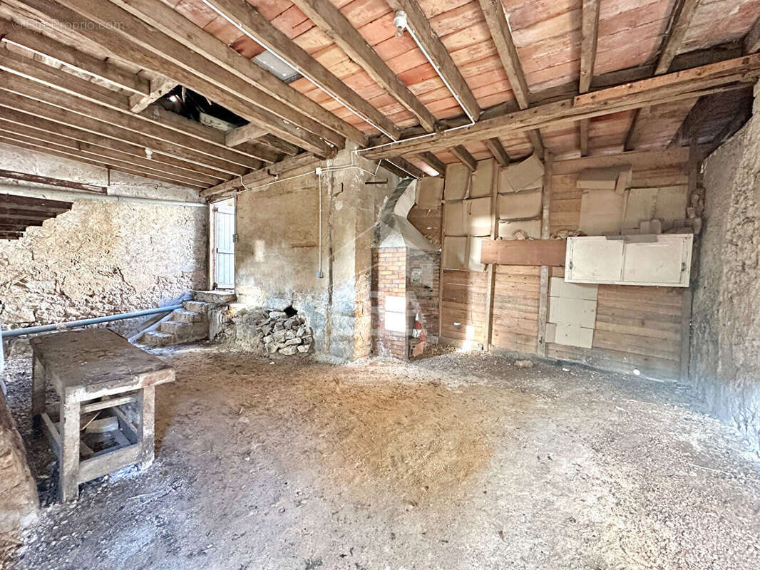 Maison à LORREZ-LE-BOCAGE-PREAUX