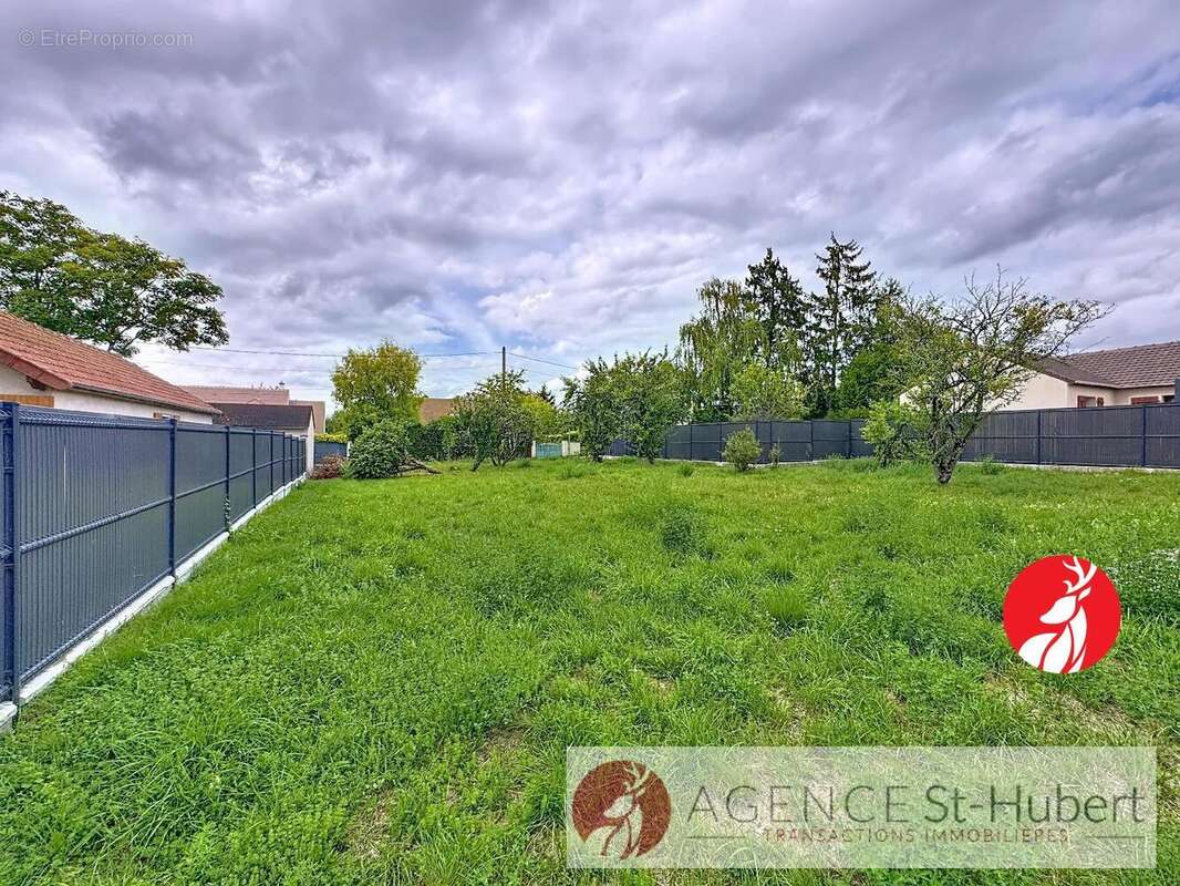 Terrain à ACHERES-LA-FORET