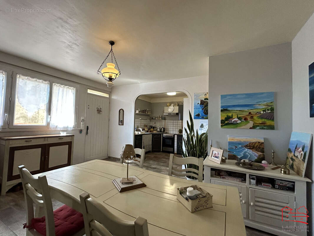 Maison à LAROQUE-TIMBAUT