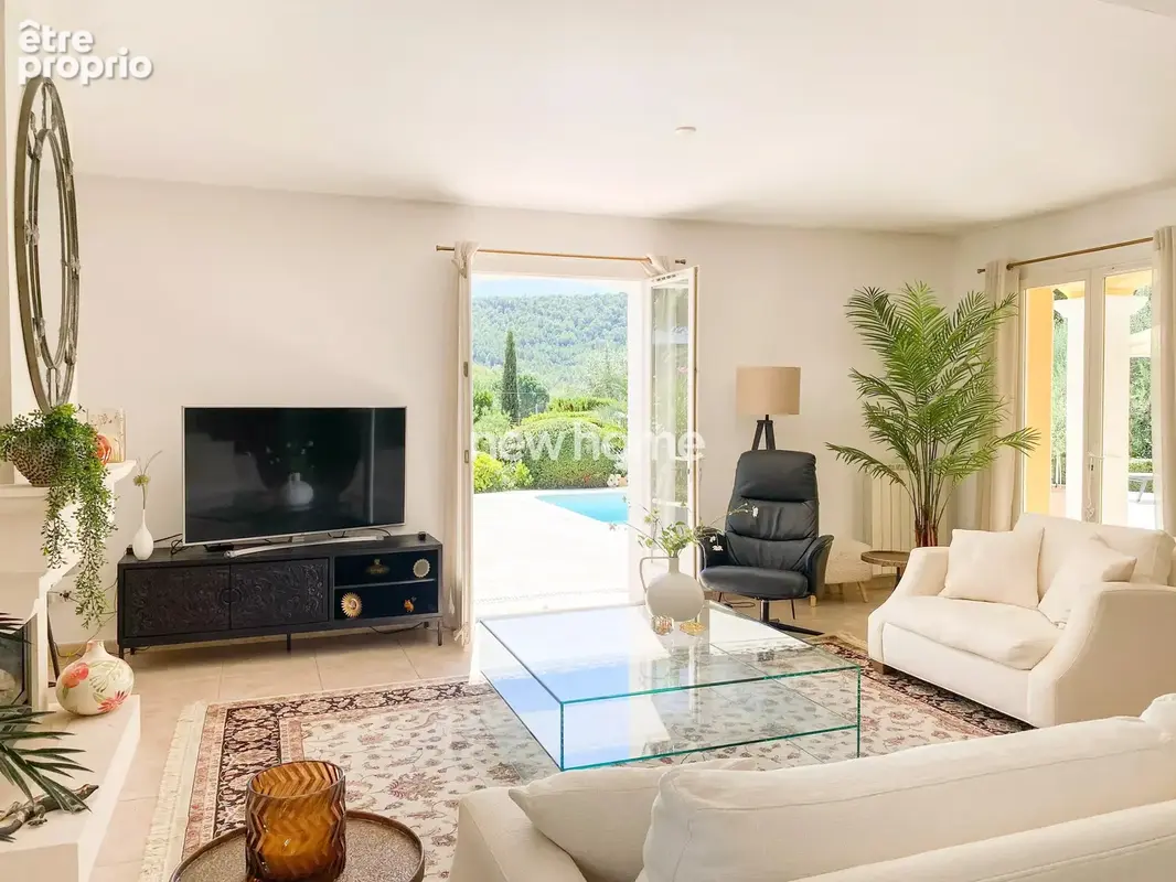 Coup de cœur – Belle villa néo-provençale à pied du village - photo 11