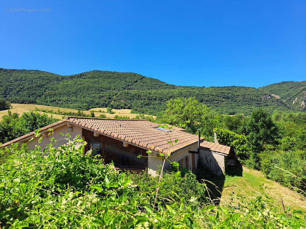 Ensemble immobilier avec vue sur le Pic de Bugarache - photo 15