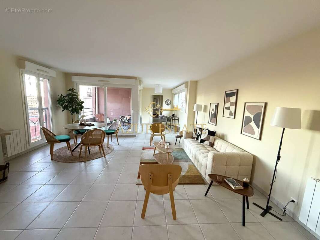 Appartement à BEAUSOLEIL