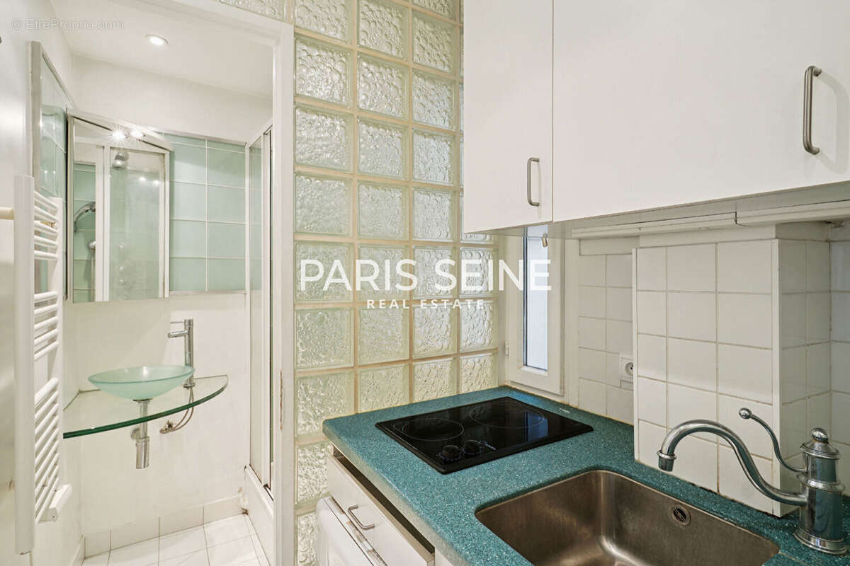 Appartement à PARIS-7E