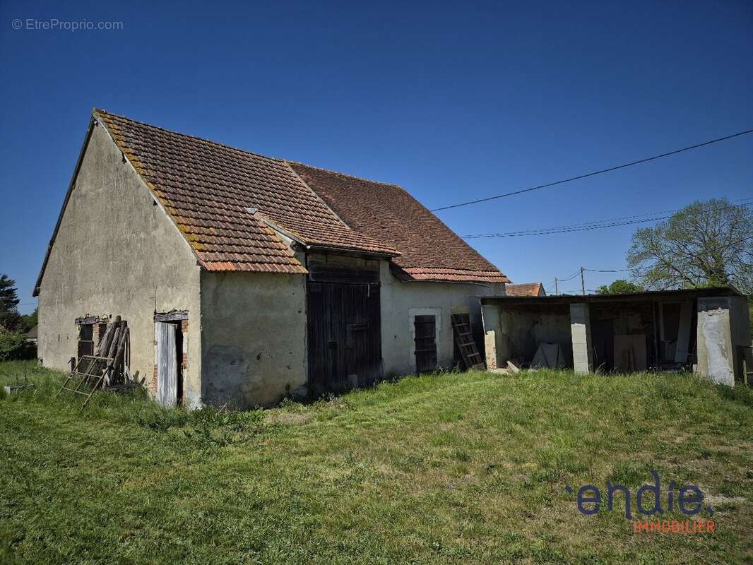 Maison à LIMOISE