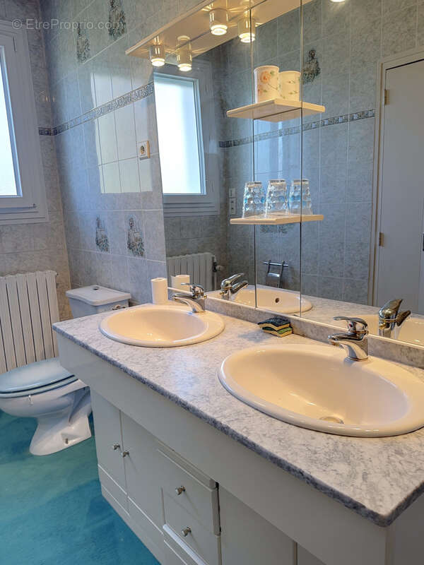 Maison à DOMPIERRE-SUR-BESBRE