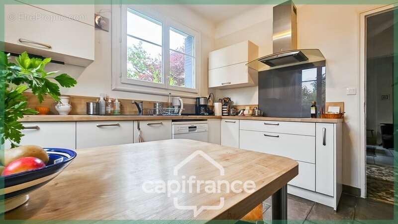 Maison à BUXEROLLES