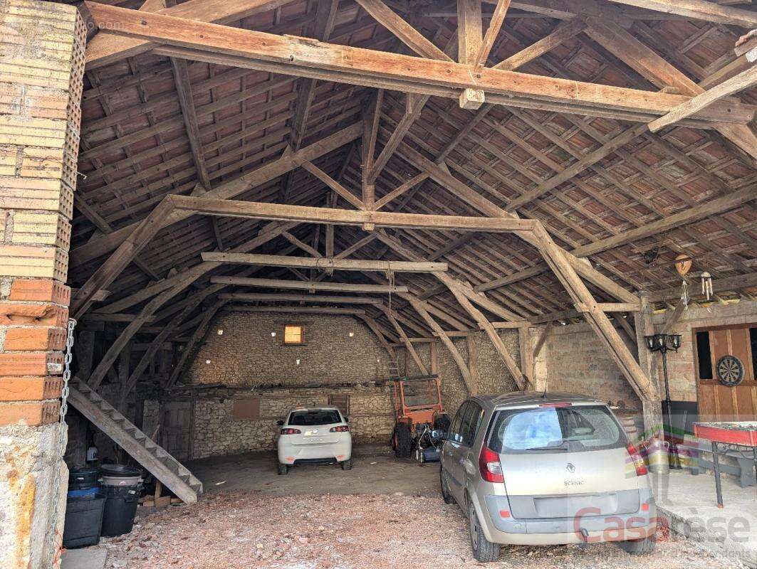 Maison à CASTELNAU-MONTRATIER