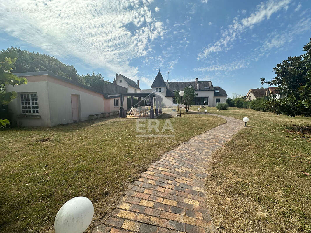 Maison 290m² à niherne - photo 3