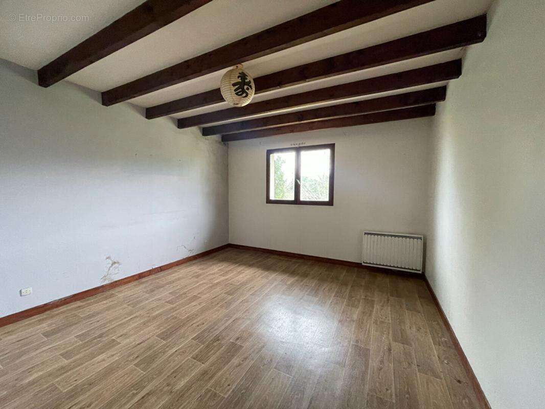 Maison à NOGENT-SUR-VERNISSON