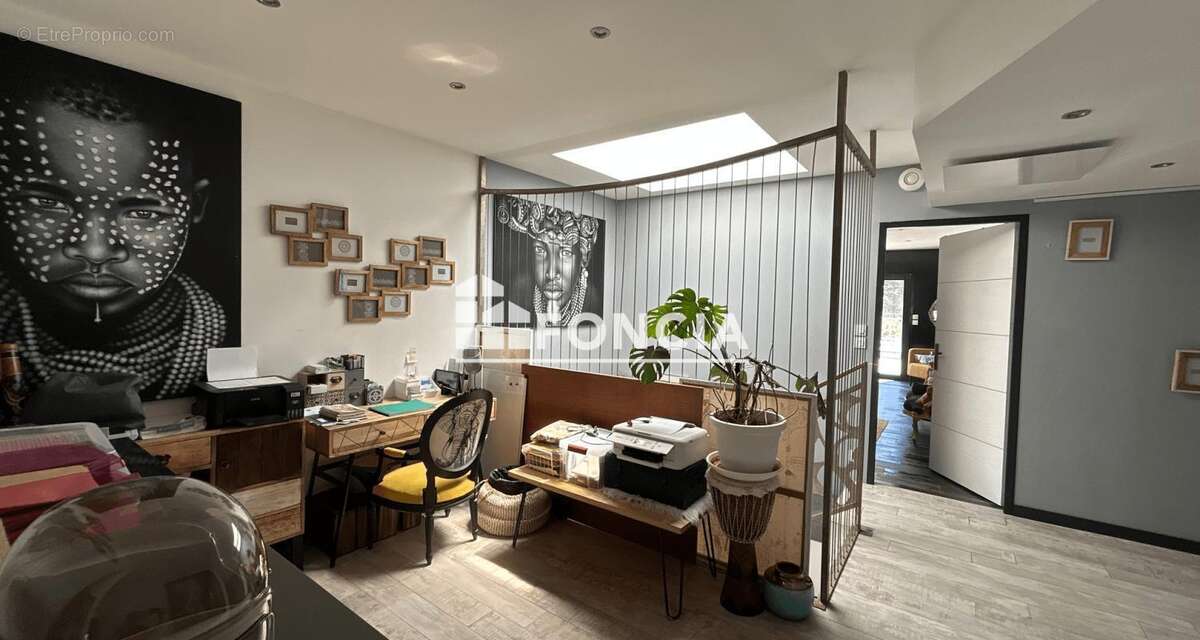Aigues mortes. villa d'exception – 318 m² – prestations haut de gamme – studio indépendant – piscine - photo 14