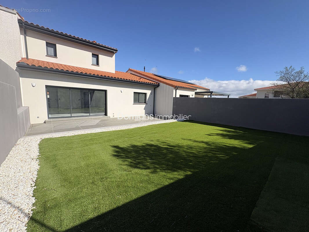 Maison 118 m² à Passa  - photo 7