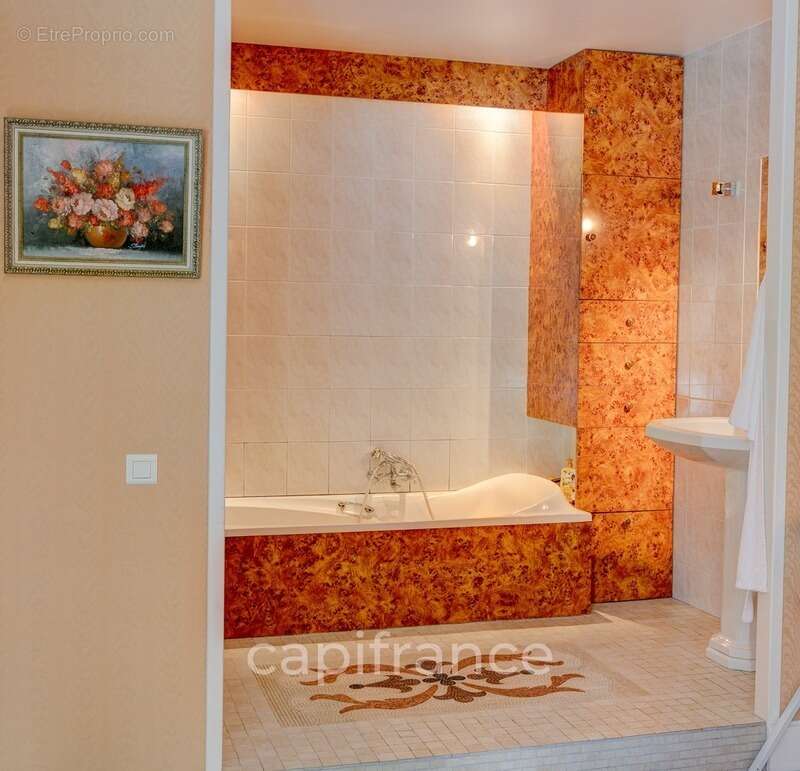 Maison à SAINT-CERE