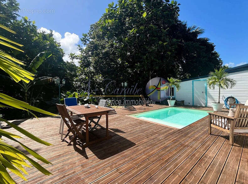 Maison à SAINTE-ROSE