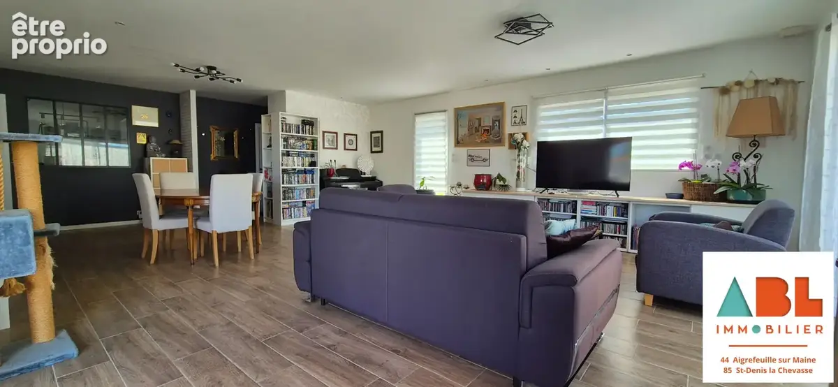Maison familiale de plain-pied 133 m² Saint-Georges-de-Montaigu - photo 2