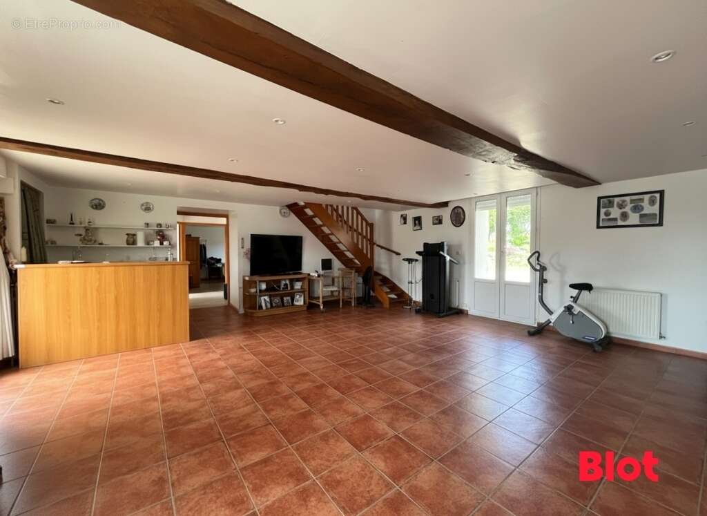 Maison 290 m² à Lalleu  - photo 4