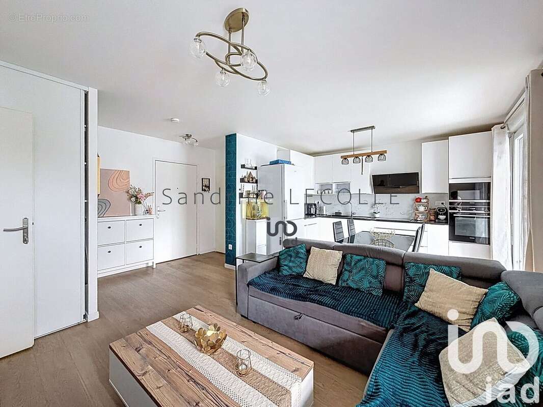 Photo 2 - Appartement à SAINT-THIBAULT-DES-VIGNES
