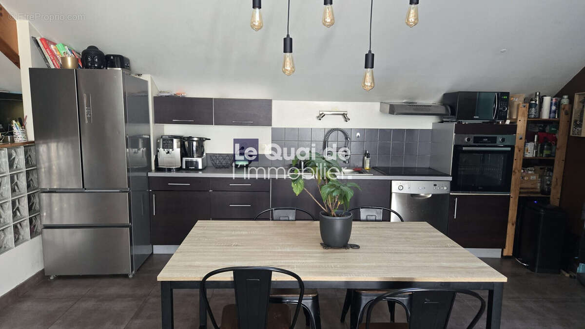 Maison à SAINT-EGREVE