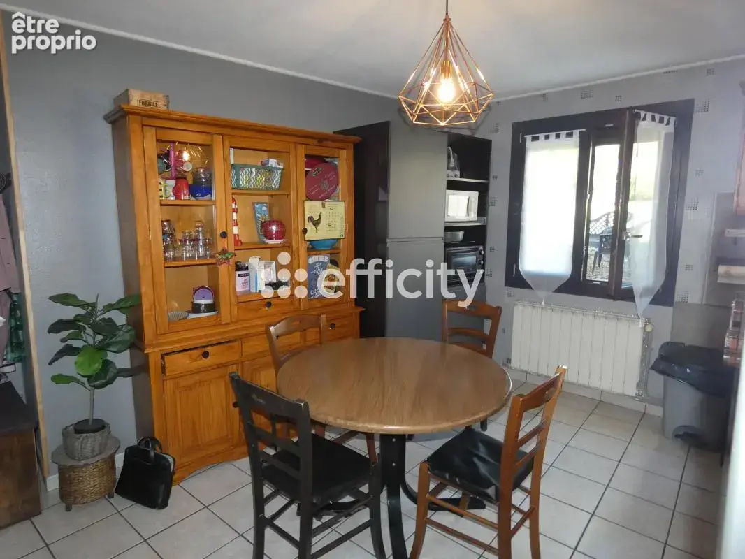 Maison 4 pièces 115 m² à vendre à Gannat (03800) - photo 3
