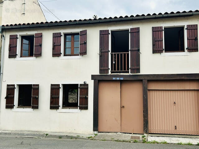 Appartement à VIC-EN-BIGORRE