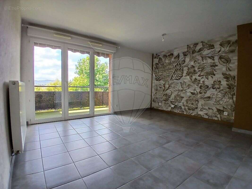 Appartement à JASSANS-RIOTTIER