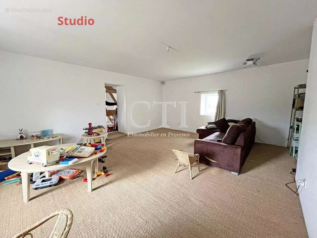 Maison à VAISON-LA-ROMAINE