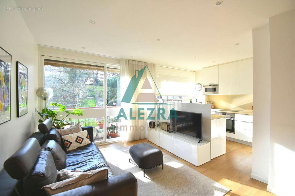 Appartement à LA CELLE-SAINT-CLOUD