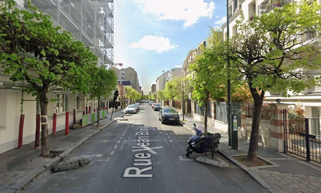 Parking à LA GARENNE-COLOMBES
