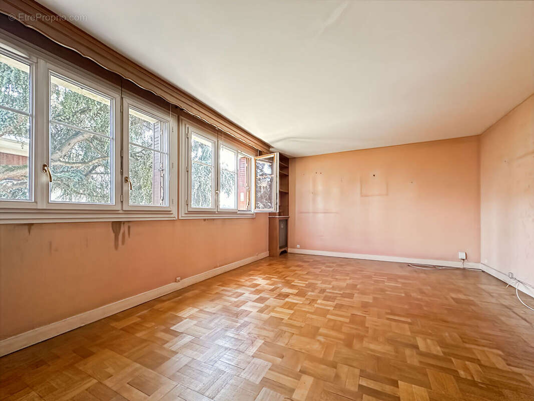 Appartement à ROSNY-SOUS-BOIS