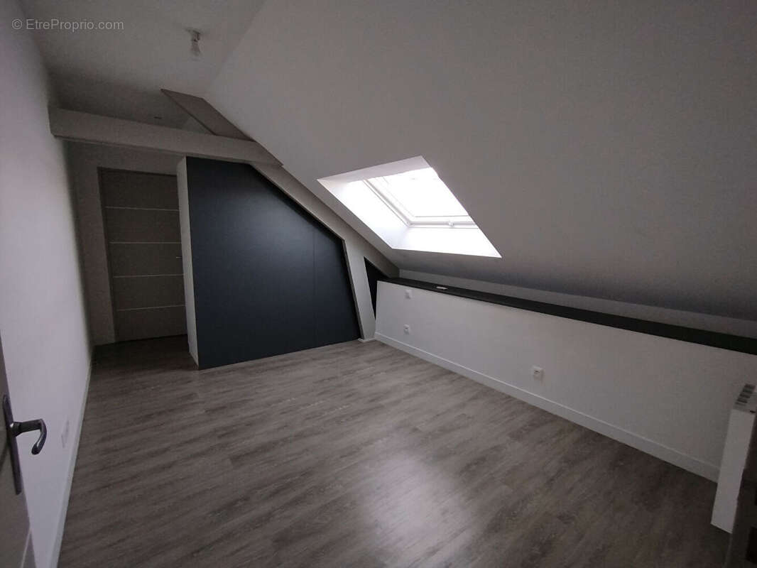 Appartement à VIBRAYE