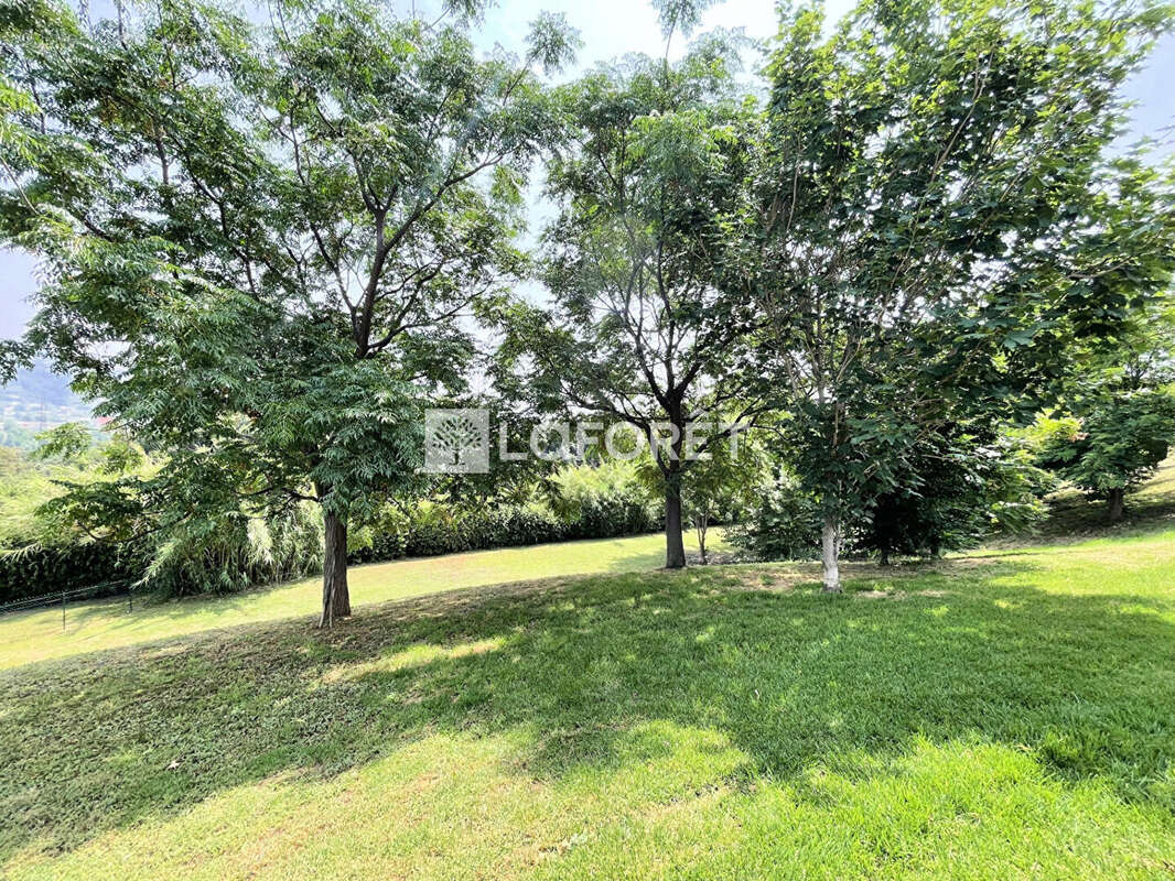 Appartement à SAINT-LAURENT-DU-VAR