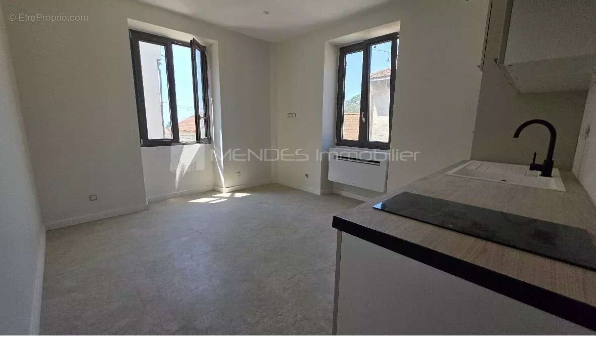 Appartement à LA TURBIE