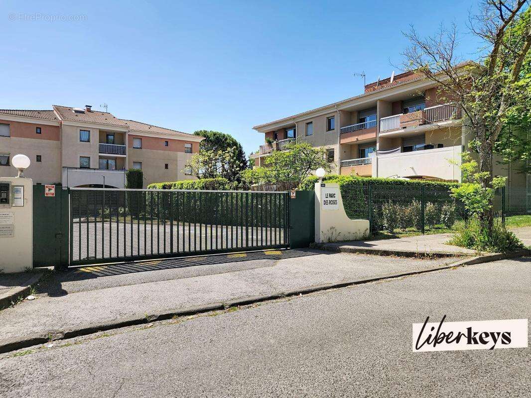 Studio 30 m² + place de stationnement privée - Aix-en-Provence - photo 9