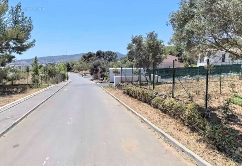 Terrain à LA CIOTAT