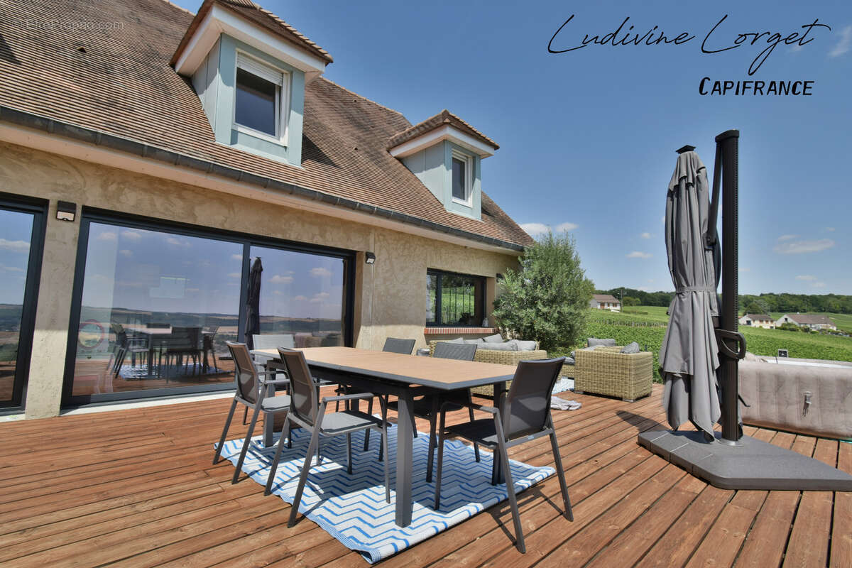 Proche Nogent-L’Artaud (8min) Chezy-Sur-Marne (6min) Maison traditionnelle de 200 m² - Vue panoramique – 5 chambres- Grande pièc - photo 17