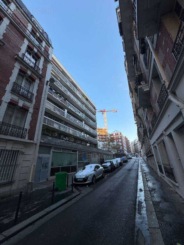 Appartement à PARIS-19E
