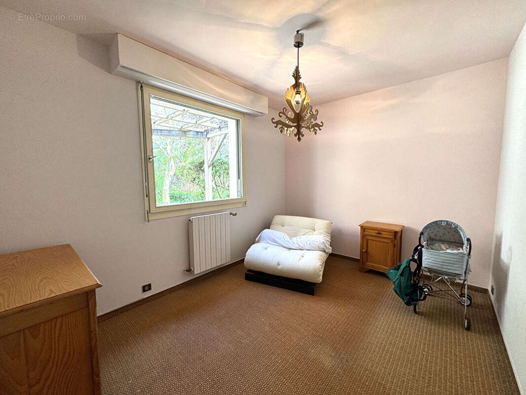 Villa 195 m²  - calme - terrain 1 646 m² - proche chambéry - photo 7